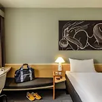 Ibis 3*