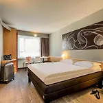 Ibis 3*