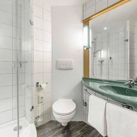 Otel Ibis 3*