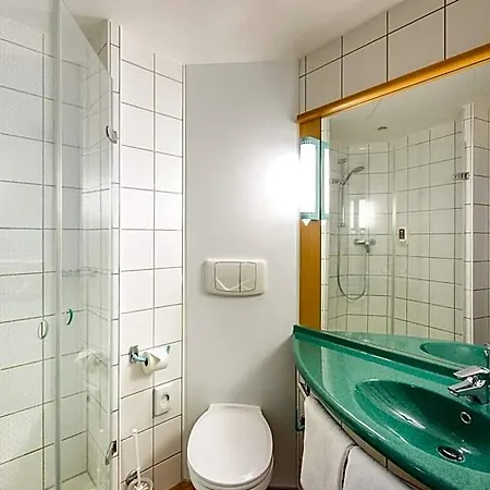 Ibis 3* Brégence