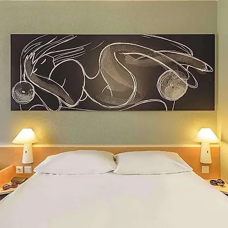 Ibis Hotel 3*