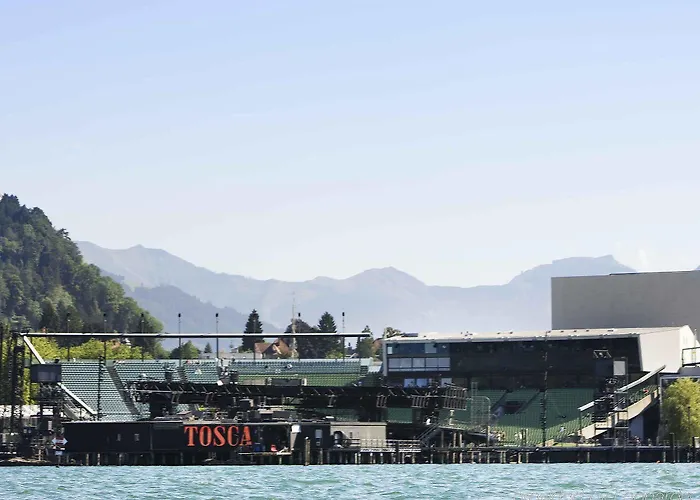 宜必思布雷根茨酒店 3* 布雷根茨